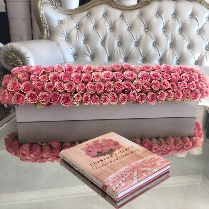 Signature 100 Roses In Rectangle Box