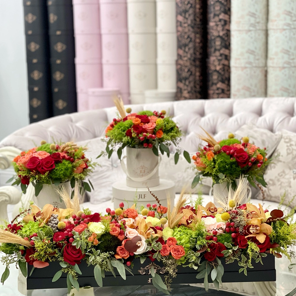 Thanksgiving Table Set of 4 Flowers